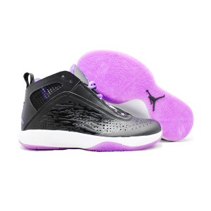 Jordans fille 2011 noire et violet